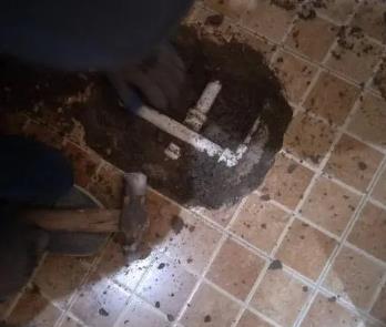 博尔塔拉卫生间漏水维修公司为您分享下卫生间渗水如何处理及注意事项